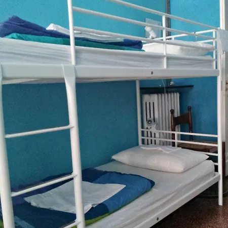 Hostel Manena