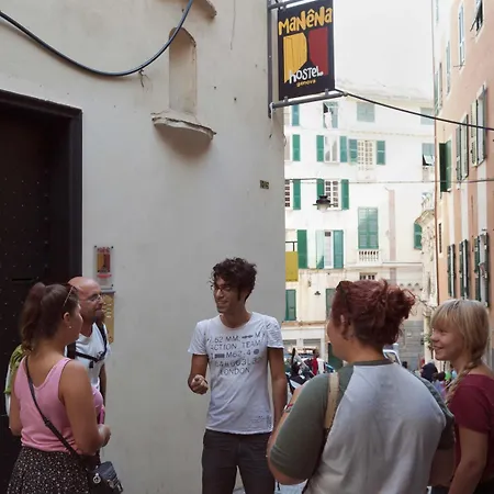 Manena Hostel *