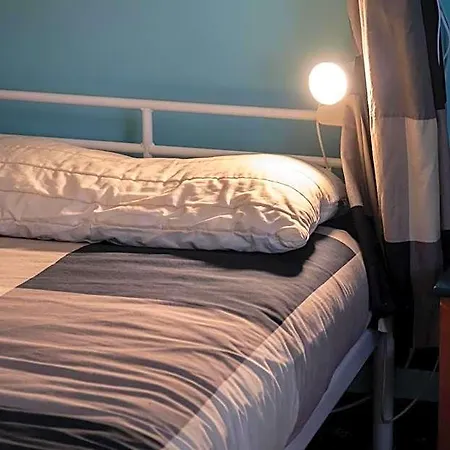 Manena Hostel Janov