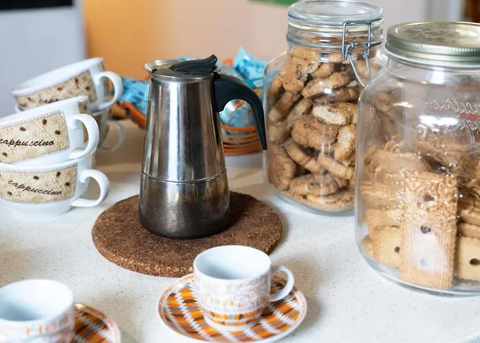 Vandrerhjem Manena *