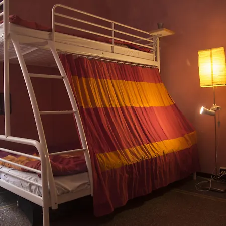 Hostel Manena *