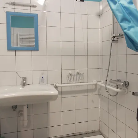 Manena Hostal Génova